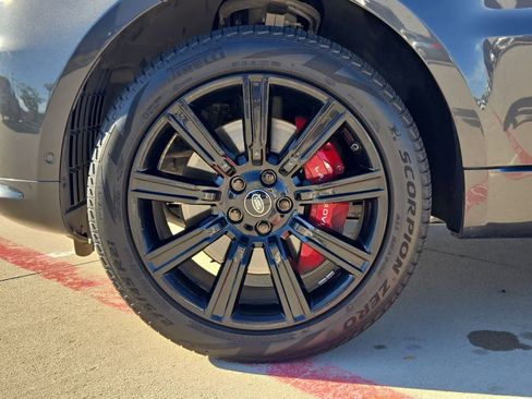 Used 2021 Land Rover Range Rover Sport HST image 12