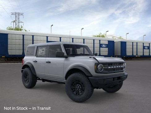 New 2026 Ford Bronco 4-Door image 7