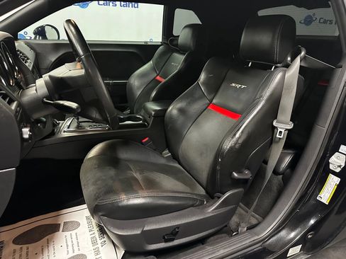 Used 2009 Dodge Challenger SRT8 w/ SRT Option Group II image 12