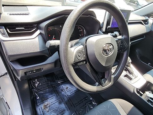 Certified 2025 Toyota RAV4 XLE AWD/4WD image 11
