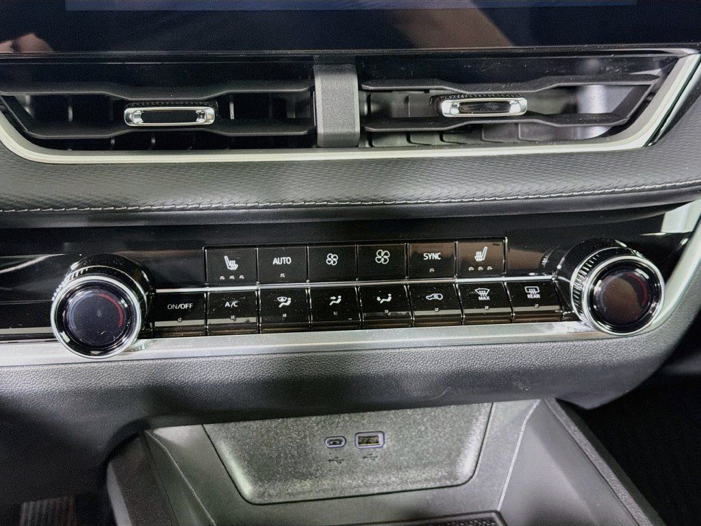 New 2027 Chevrolet Equinox LT w/ Convenience Package II AWD/4WD image 15