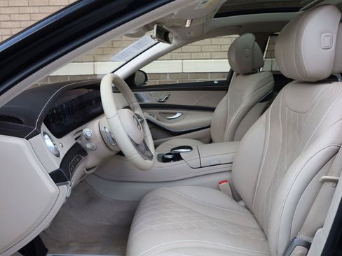 Used 2018 Mercedes-Benz S 560 Sedan image 17