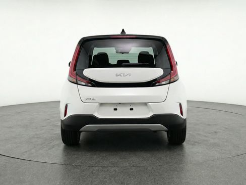 Used 2025 Kia Soul LX w/ LX Technology Package image 7