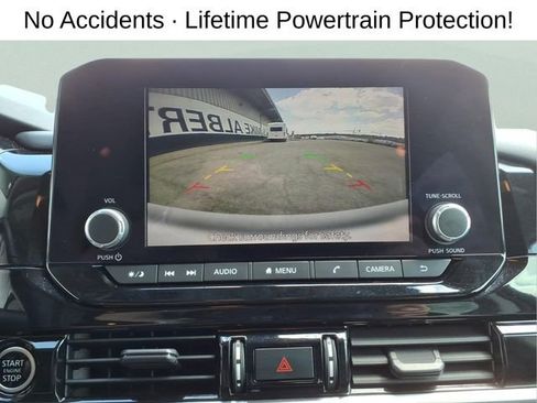 Used 2023 Nissan Pathfinder SV AWD/4WD image 19