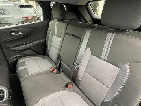 Used 2025 Chevrolet Blazer LT image 23
