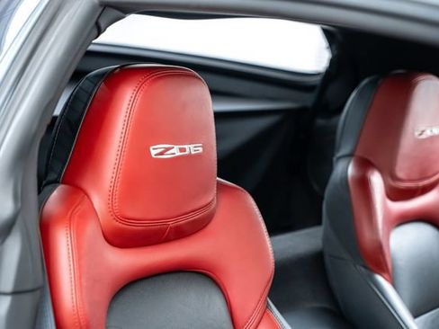 Used 2013 Chevrolet Corvette Z06 w/ 2LZ Preferred Equipment Group RWD image 25