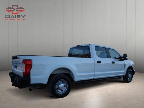 Used 2019 Ford F250 XL w/ Power Equipment Group image 5