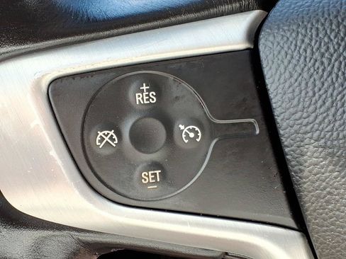 Used 2017 GMC Acadia SLE AWD/4WD image 26
