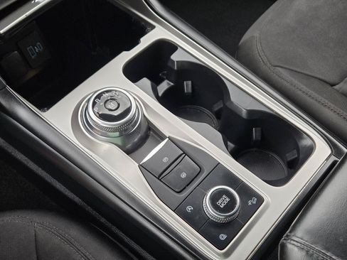 Used 2020 Ford Explorer XLT AWD/4WD image 29
