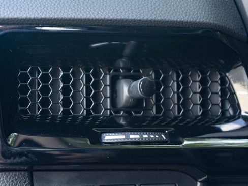 Used 2024 Honda CR-V EX-L image 39