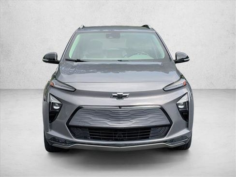 Used 2022 Chevrolet Bolt EUV Premier FWD image 2