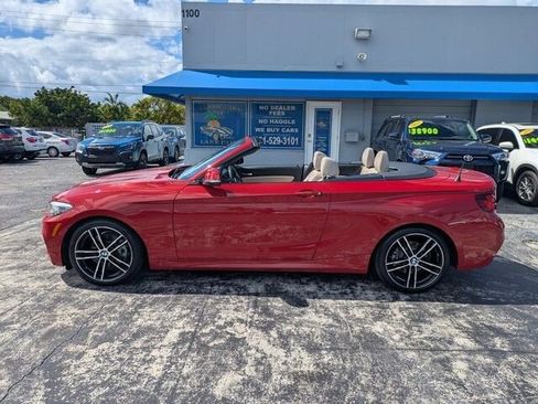 Used 2020 BMW 230i Convertible w/ M Sport Package image 4