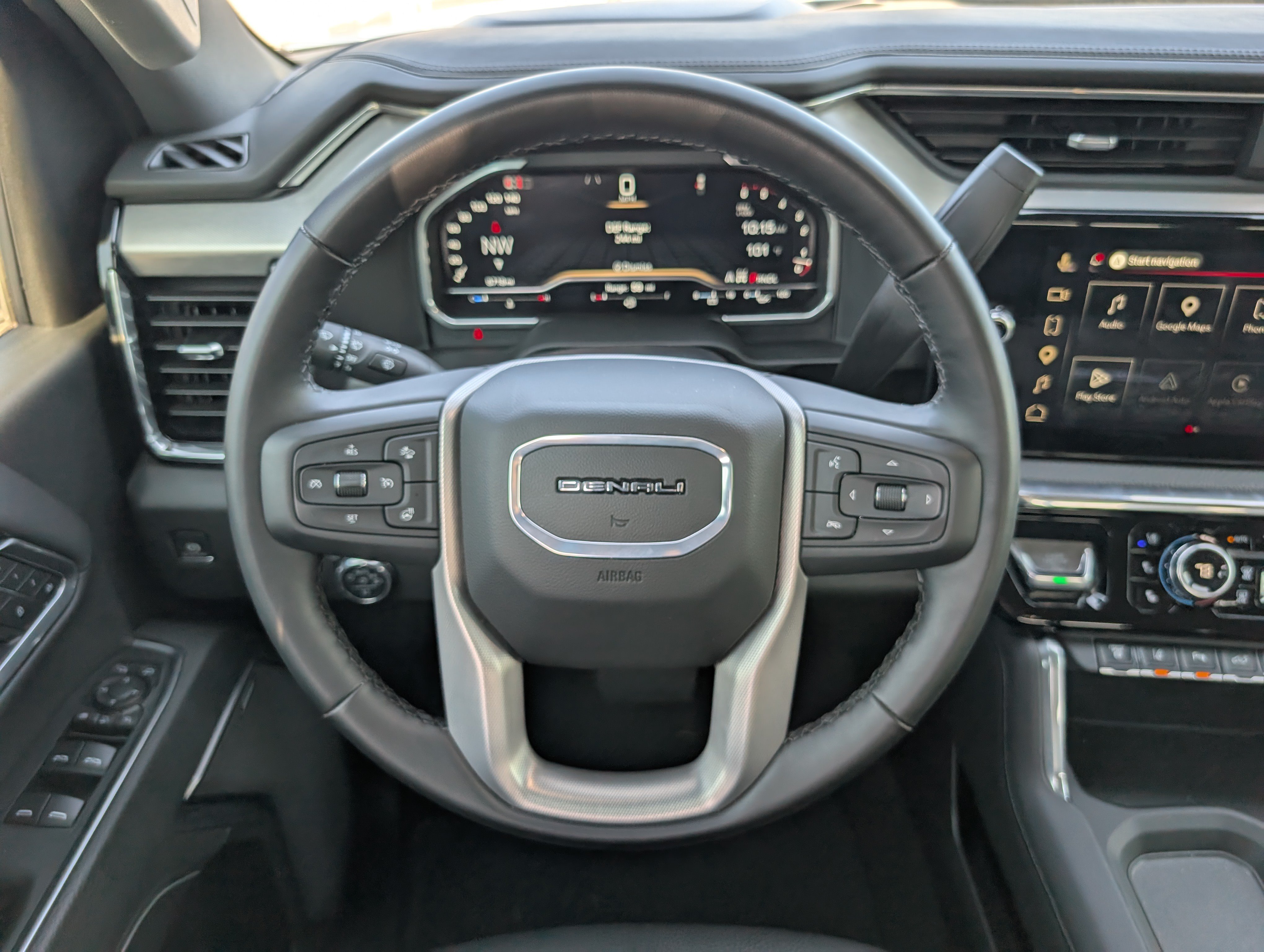 Used 2025 GMC Sierra 2500 Denali w/ Denali Reserve Package AWD/4WD image 14