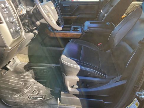 Used 2018 Chevrolet Silverado 3500 High Country w/ Duramax Plus Package image 23