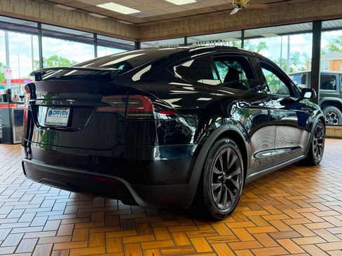 Used 2023 Tesla Model X AWD/4WD image 10