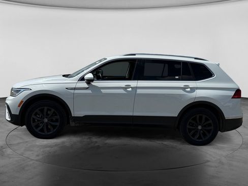 Used 2024 Volkswagen Tiguan SE AWD/4WD image 6