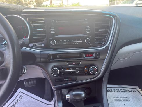 Used 2015 Kia Optima LX FWD image 25