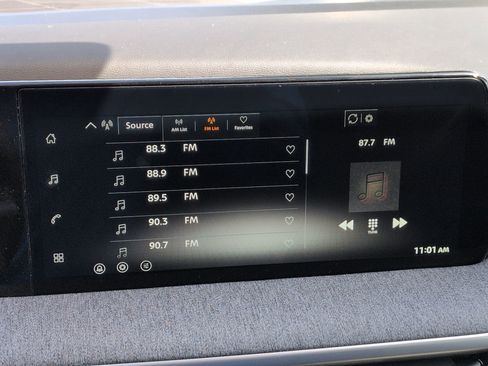 New 2026 Nissan Kicks SV w/ Charging Package FWD image 18