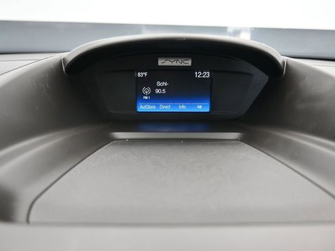 Used 2017 Ford C-MAX SE image 15