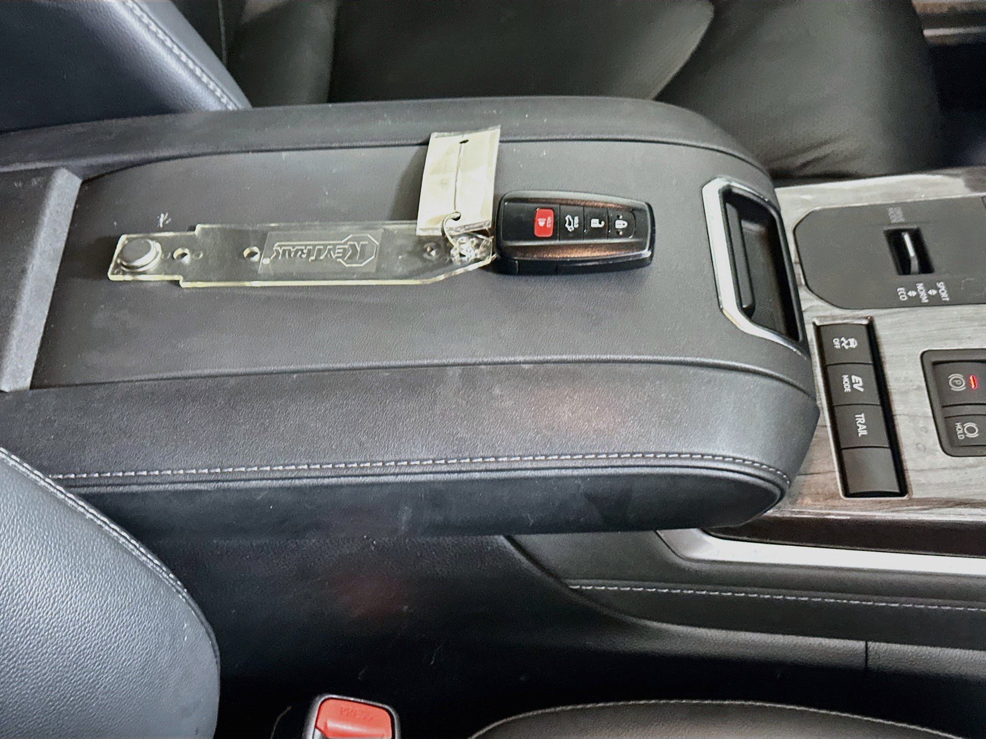 Used 2020 Toyota Highlander Platinum AWD/4WD image 33