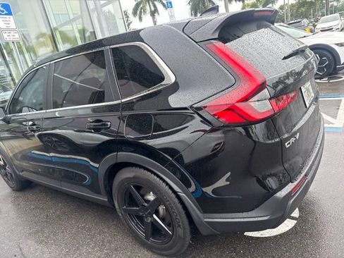 Used 2026 Honda CR-V EX image 8