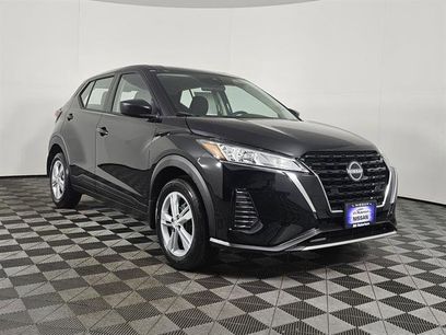 New 2025 Nissan Kicks S