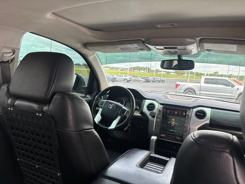 Used 2016 Toyota Tundra Limited w/ Limited Premium Package RWD image 28