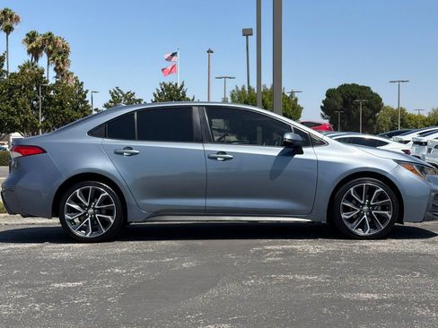Used 2020 Toyota Corolla SE w/ Carpet Mat Package (TMS) FWD image 3