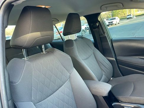 Used 2020 Toyota Corolla LE image 31