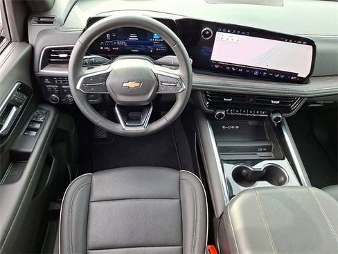 Used 2025 Chevrolet Tahoe Premier image 11