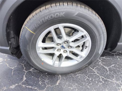 New 2026 Ford Explorer Active image 9