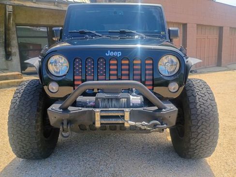 Used 2015 Jeep Wrangler Unlimited Sport w/ Quick Order Package 24S AWD/4WD image 4