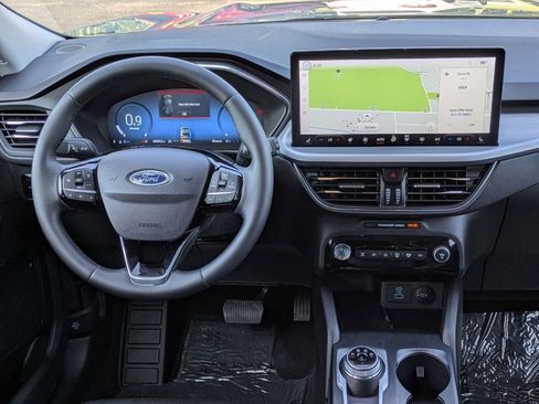 Used 2023 Ford Escape Platinum AWD/4WD image 21