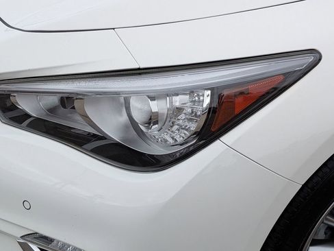 Used 2023 INFINITI Q50 Luxe w/ Cargo Package RWD image 12