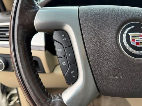 Used 2012 Cadillac Escalade Premium AWD/4WD image 28