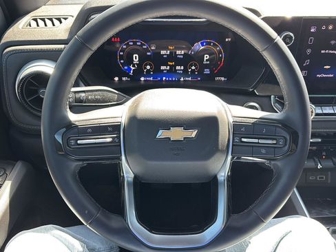 Used 2024 Chevrolet Colorado LT w/ LT Convenience Package image 10