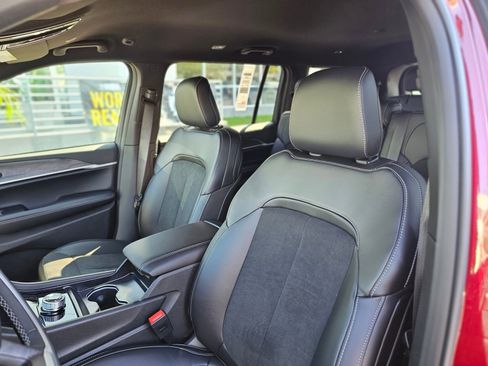 New 2026 Jeep Grand Cherokee L 2WD image 20