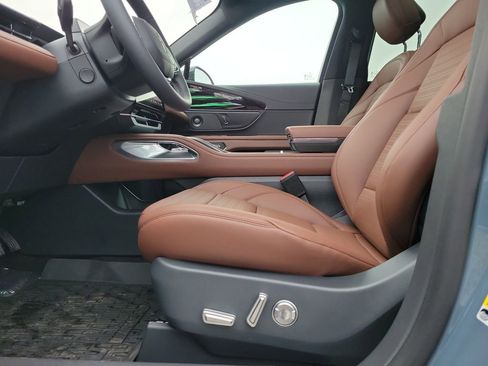 New 2026 Lincoln Nautilus Reserve image 17