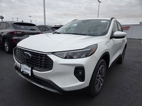 New 2026 Ford Escape SE image 3