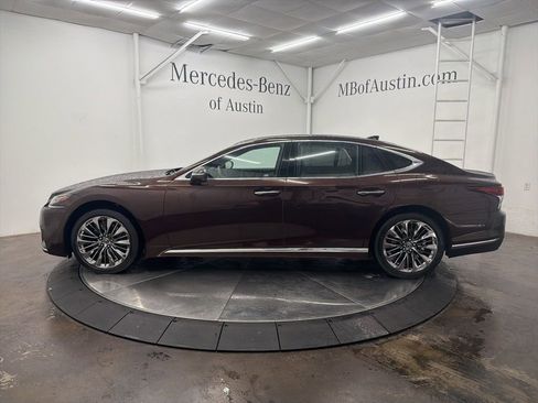 Used 2018 Lexus LS 500 AWD w/ Luxury Package image 2