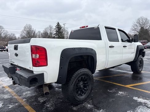 Used 2014 Chevrolet Silverado 2500 LT w/ Suspension Package, Off-Road image 6
