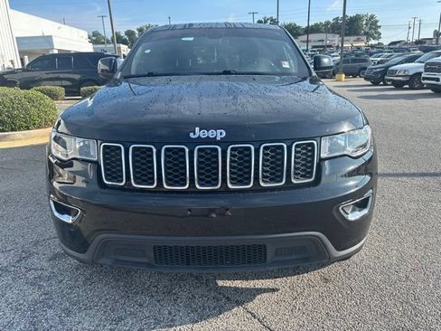 Used 2022 Jeep Grand Cherokee Laredo E w/ Security & Convenience Group RWD image 2