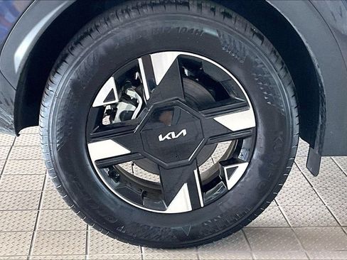 Used 2026 Kia Sportage LX FWD image 34