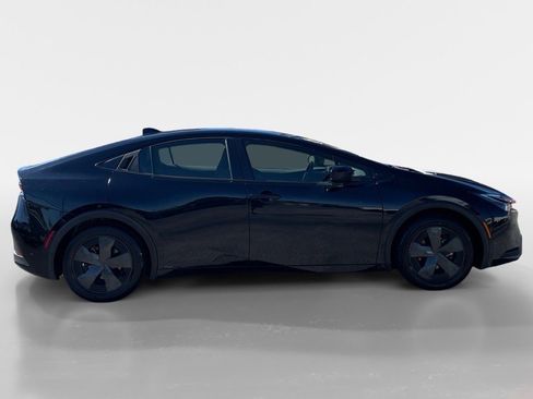 Used 2023 Toyota Prius LE image 8