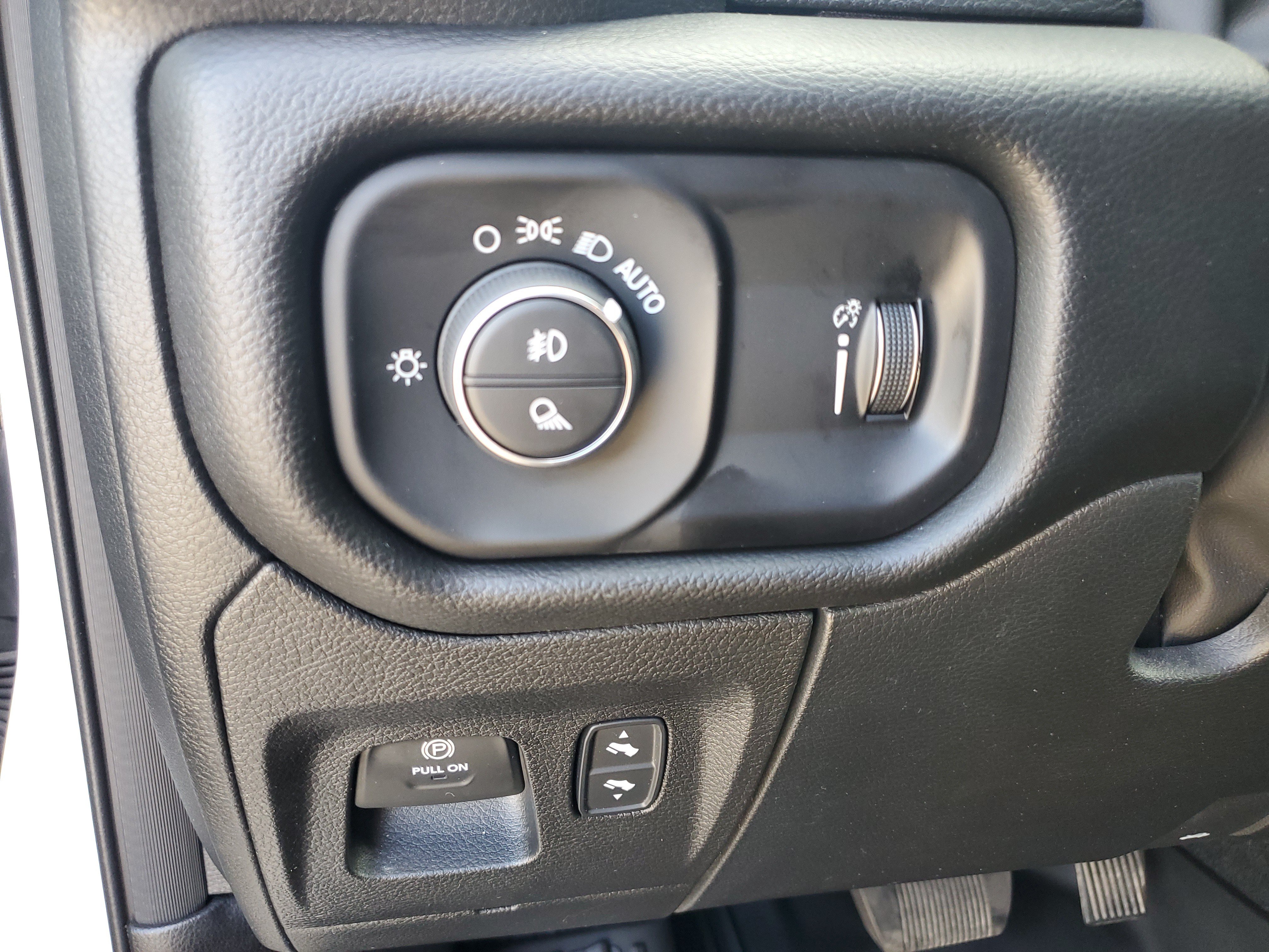 Used 2025 RAM 1500 Big Horn AWD/4WD image 26