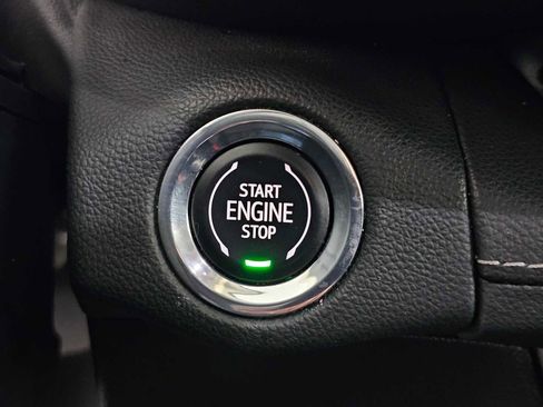 Used 2023 Buick Envision Avenir image 29