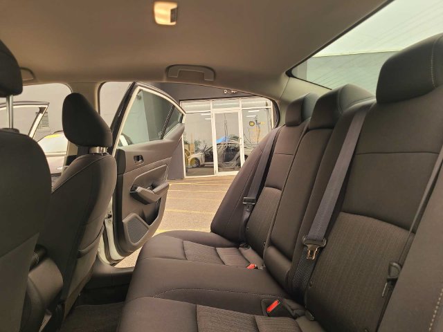 Used 2023 Nissan Altima 2.5 SV FWD image 24