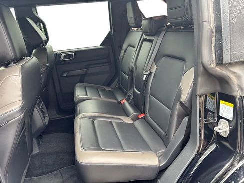 Used 2025 Ford Bronco Outer Banks AWD/4WD image 27