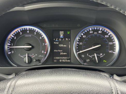 Used 2015 Toyota Highlander Limited w/ Driver Technology Package image 26