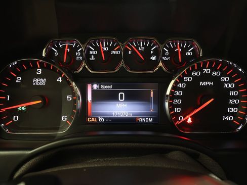 Used 2016 GMC Yukon SLT w/ HD Trailering Package AWD/4WD image 6